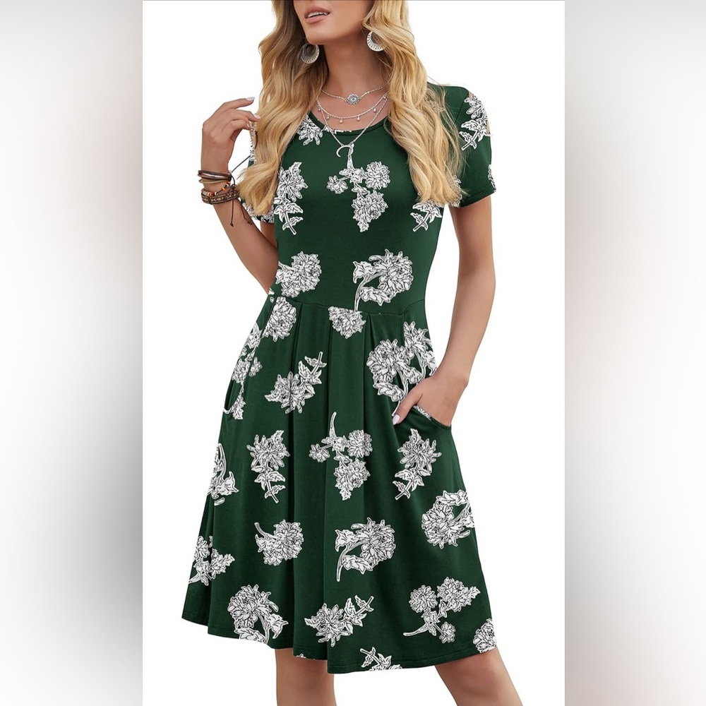 Casual loose summer dress with pockets
